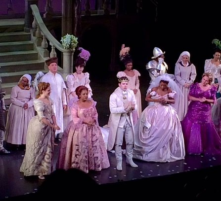 The cast takes a bow!